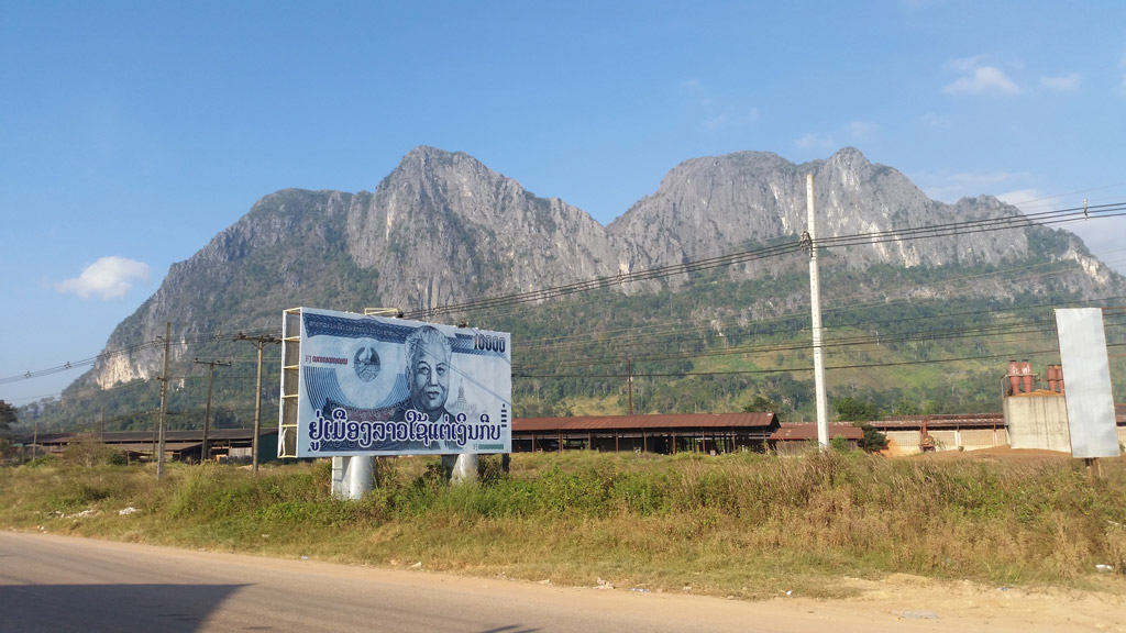 Thakhek Loop - Carretera