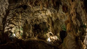 Wat Suwan Khuha - Phang Nga (Tailandia)